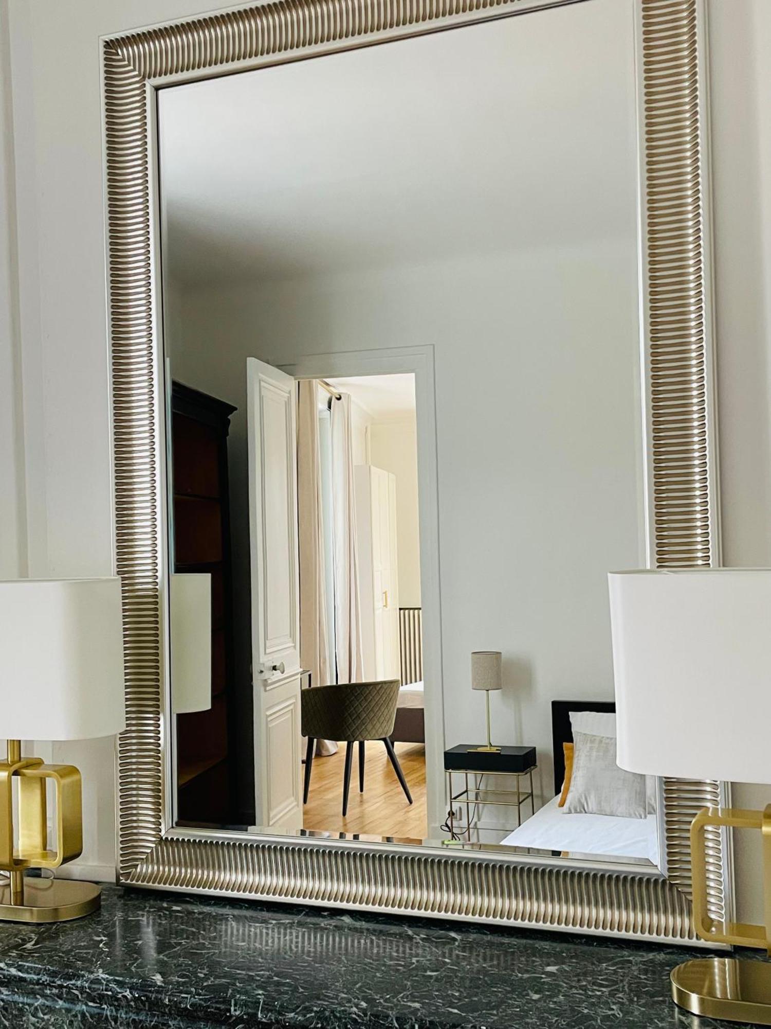 Grand Appartement D'Exception Au Chateau Randin Écully Екстериор снимка