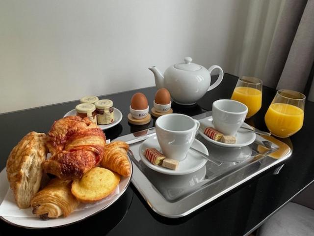 Grand Appartement D'Exception Au Chateau Randin Écully Екстериор снимка